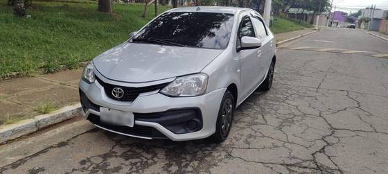 TOYOTA ETIOS 1.5 X SEDAN 16V FLEX 4P AUTOMÁTICO